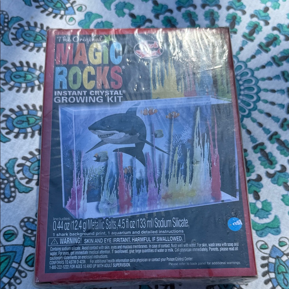 Magic Rocks Instant Crystal Growing Kit